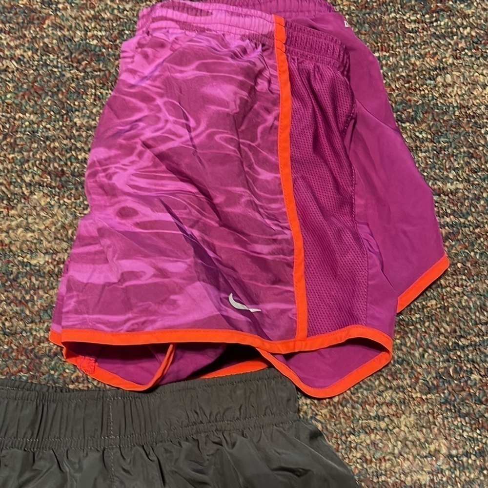 Lot Of 2  Nike DRI-FIT RUNNING SHORTS Built In Brief Small - Picture 4 of 4